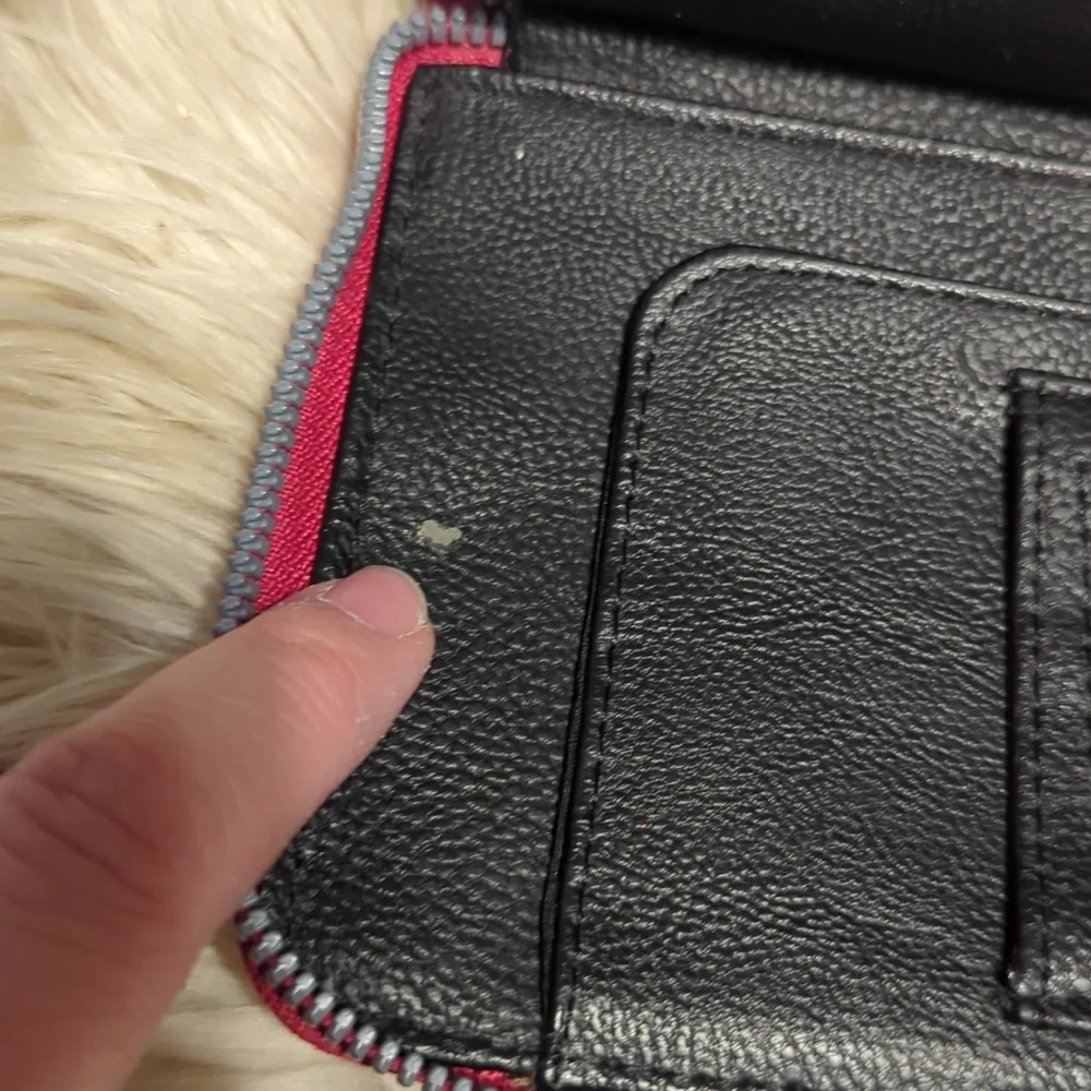 Betsey Johnson Wallet - Picture 6 of 7